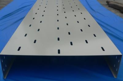 ??托盤式電纜橋架