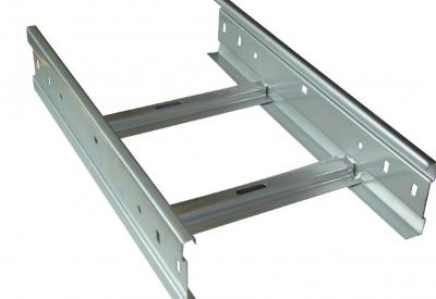  梯級式電纜橋架